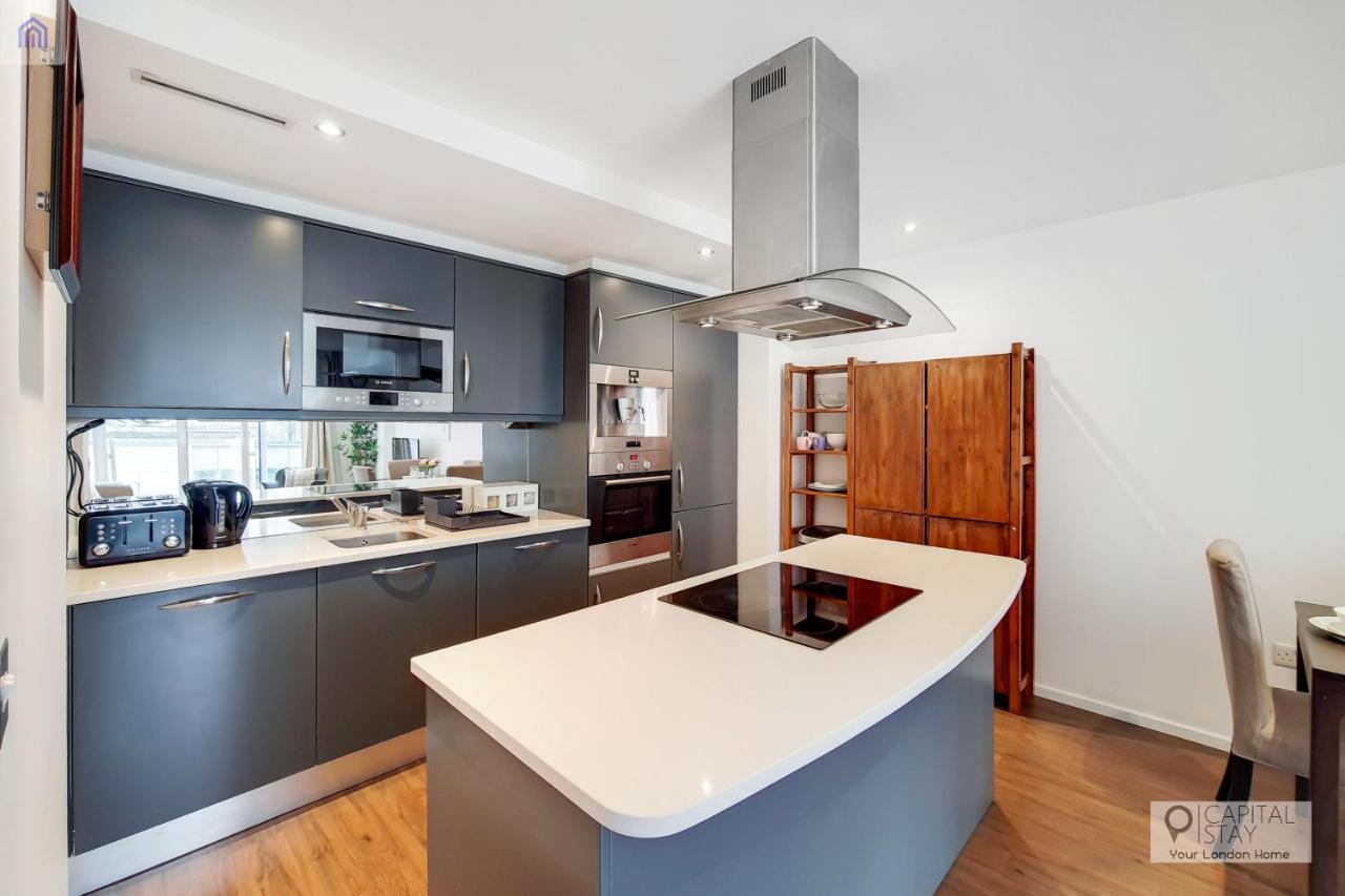 Fully Serviced Two Bed Apartment By Excel & O2 런던 외부 사진